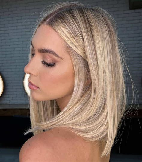 layered blonde hair|shoulder length blonde hair straight.